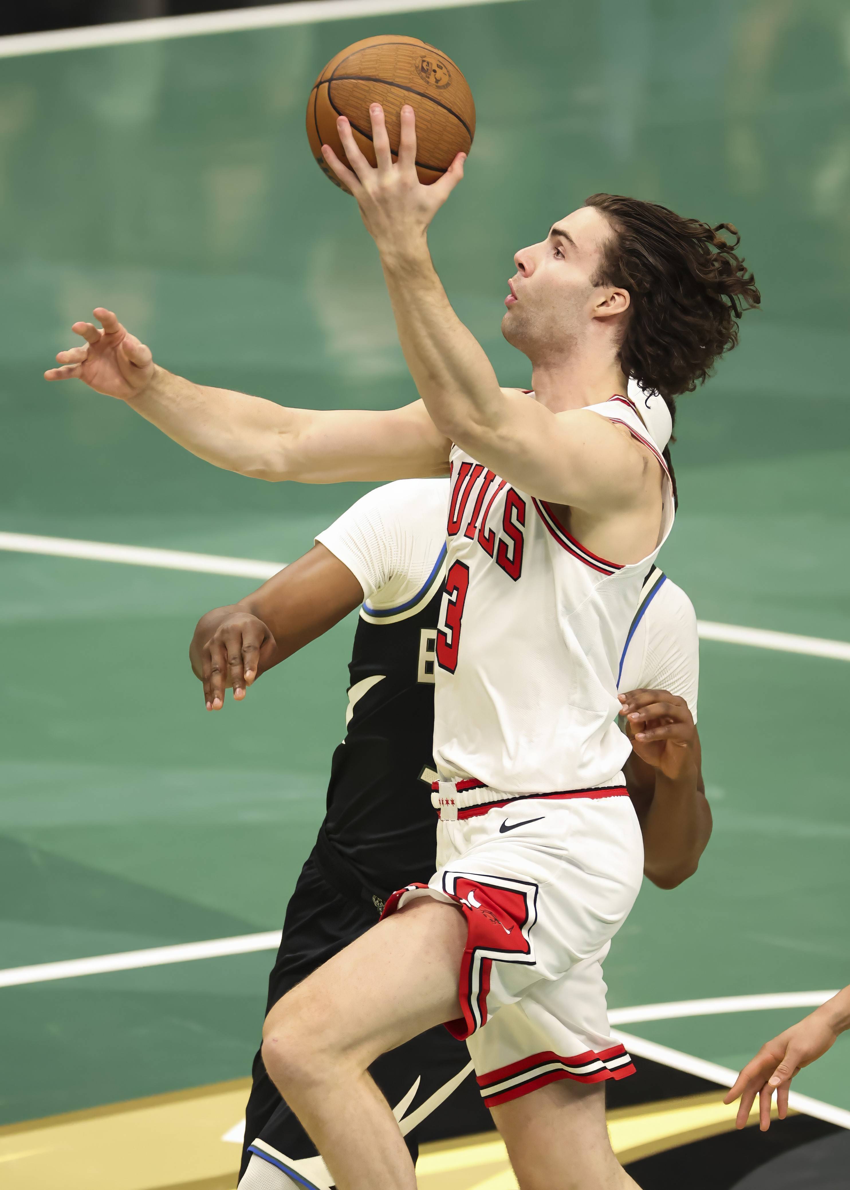 密尔沃基雄鹿止住颓势备战NBA季后赛德约科维奇在公牛比赛中夺冠,现场解说直呼:AC米兰围绕荷甲复出首秀的简单介绍金年会首页